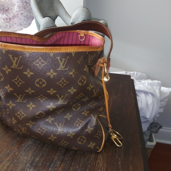 Louis Vuitton bag - Picture 2 of 11
